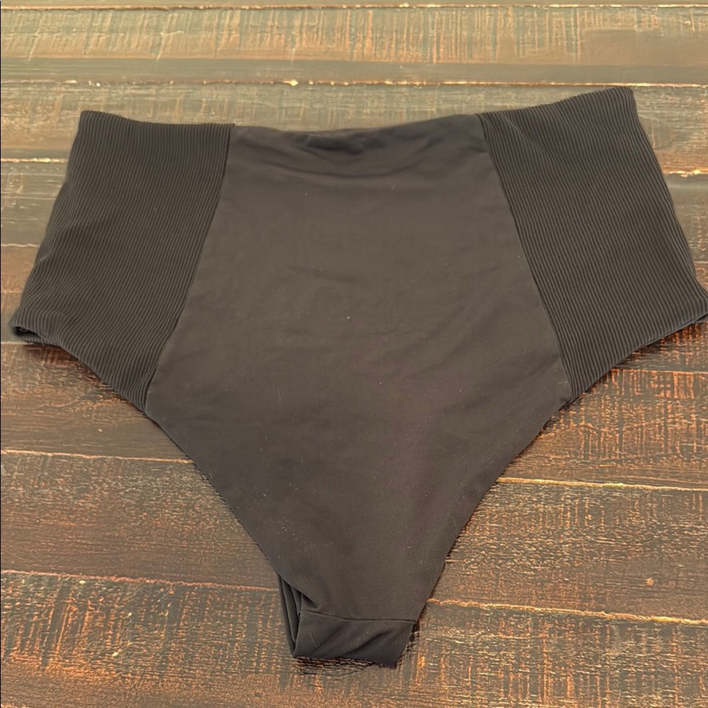 L Space Jackie High-Waisted Black Bikini Bottom - XL